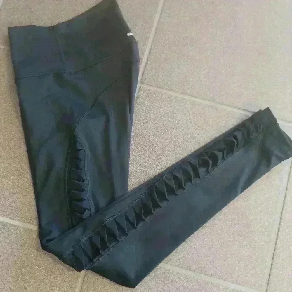 Aerie Small Black Leggings with  Ruffles Sides
